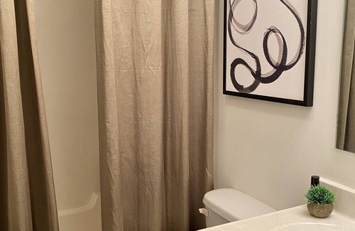 St. John Maison | 2 Bed, 2 Full Baths Ranch Townhome Near Chicago