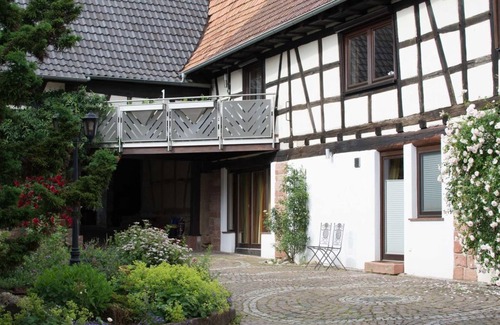 Minfeld Appartement | Appartement à 2 lits "Ferienwohnung Hofgarten" - Maison d'hôtes SOLANA