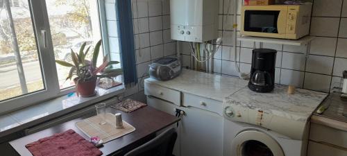 Focsani Appartement | 2 Bed appt-Balcony-Pet Friendly-City Centre