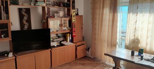 Focsani Appartement | 2 Bed appt-Balcony-Pet Friendly-City Centre