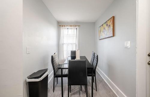 Black Rock Historic District Appartement | 2 Bed Apt in BlackRock by beach