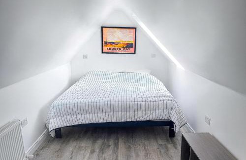Cruden Bay Maison | 2 Bed Cottage-Sleeps 4-Harbour & Sea View