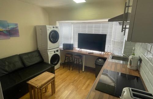 Pinkwell Appartement | 2 Bed Flat near Heathrow Airport & Elizabeth Line
