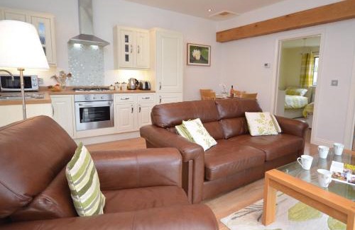 Bishop Sutton Maison | 2 Bed in Bath CHELA