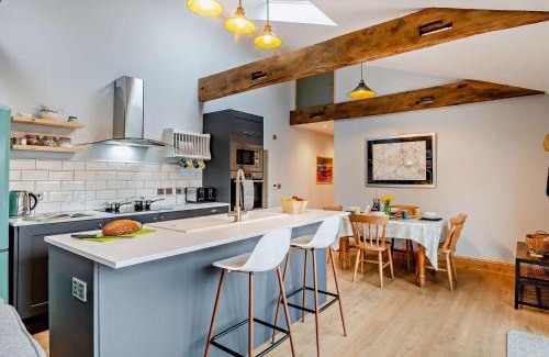 Axbridge Maison | 2 Bed in Cheddar 91358