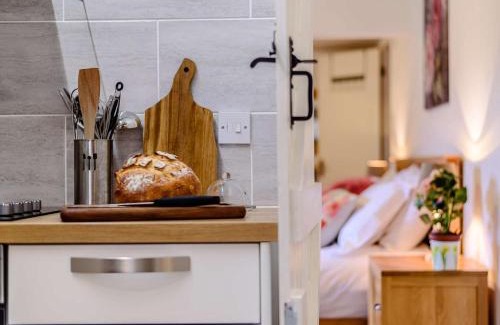 Chippenham Maison | 2 Bed in Chippenham 77333