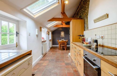 Field Dalling Maison | 2 Bed in Field Dalling KT007