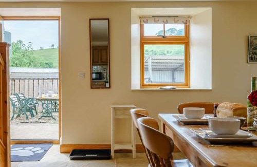 Easterside Maison | 2 Bed in Helmsley TGCHF