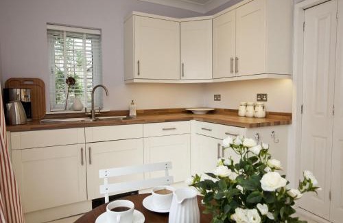 Richmond Maison | 2 Bed in Hutton Magna G0116