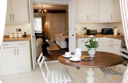 Richmond Maison | 2 Bed in Hutton Magna G0116