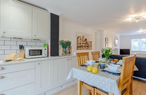 Furzebrook Maison | 2 Bed in Isle of Purbeck DC118