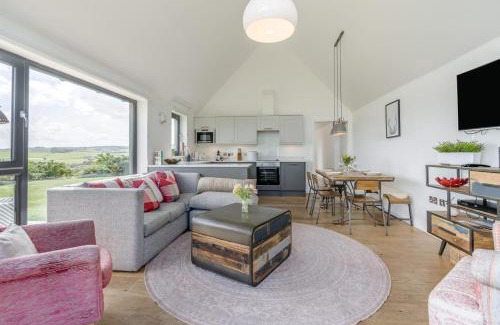 Cupar Maison | 2 Bed in Newburgh oc-g32594