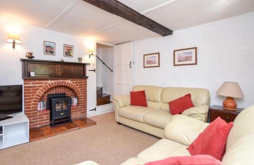 Roughton Maison | 2 Bed in Roughton BUCN8
