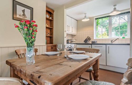 Salthouse Maison | 2 Bed in Salthouse NCC15