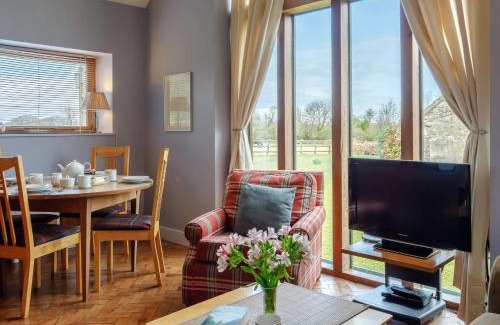 Binegar Maison | 2 Bed in Wells 00452