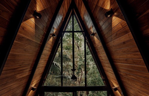 Santiago Chalet De Ski | 2-Bed Jungle Chic Hideaway - New Modern Design Jungalow