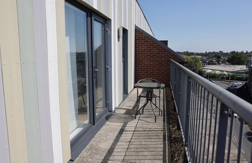 Brooklands Appartement | 2 Bed Penthouse near Romford Station with Free Parking