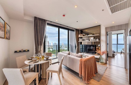 Pratumnak Hill Appartement | 2 Bed Room Sea View High Floor Luxury Accomodation