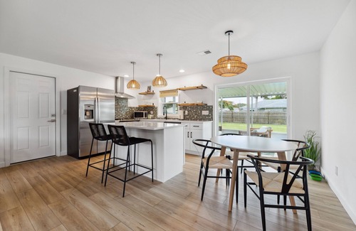 Indian River Estates Maison | 2 Bed Tropical Oasis Near Beach