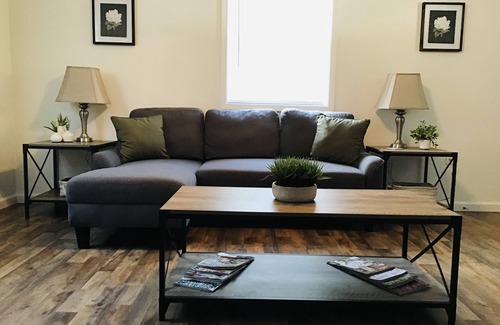Bellepoint Maison | 2 Bedroom 1 bath House on the New River
