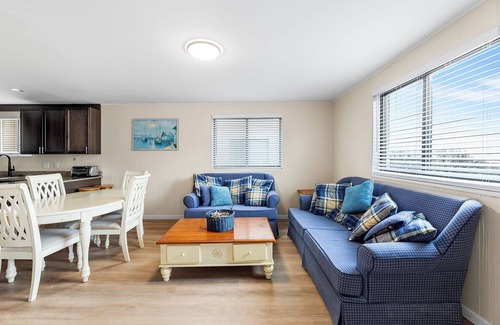 Fenwick Island Copropriété | 2 Bedroom, 1 Bath, Senior Week and Groups welcome