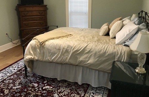 Elmira Maison | 2 chambres, 2. 5 salles de bain récemment rénovées