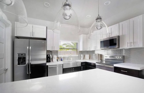 Encanto Maison | 2 Bedroom 2 Bath Home in Historic Neighborhood