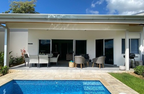Ciudad Cortes Maison | 2 Bedroom 2 Bathroom Close to amenities with 2 wheel drive access