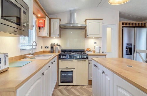 Woolverstone Cabine | 2 bedroom accommodation in Woolverstone, Ipswich