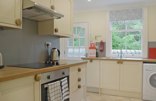 Dunfermline Cottage | Hébergement 2 chambres à Oakley, près de Dunfermline
