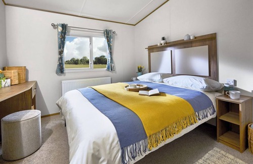 Kilwinning Maison | 2 bedroom accommodation in Kilwinning,