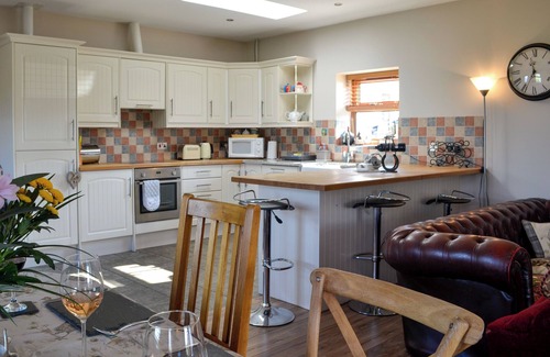 Lochmaben Cottage | Laird House is a beautiful cottage with the most amazing views of the surrounding countryside.
