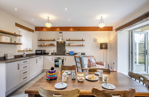 Llanddewi Brefi Cottage | Charming cottage set within a peaceful village within the foothills of the Cambrian Mountains.