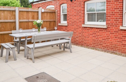 Horstead Cottage | 2 bedroom accommodation in Coltishall, near Wroxham