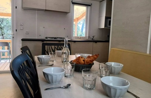 Puyloubier Maison | 2-bedroom air-conditioned mobile home for up to 6 people 6 people