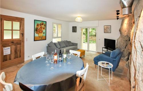 Apt Maison | 2 Bedroom Amazing Home In Apt