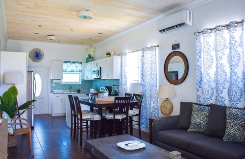 Marsh Harbour Appartement | 2-bedroom apartment in fantastic Marsh Harbour with AC, WiFi