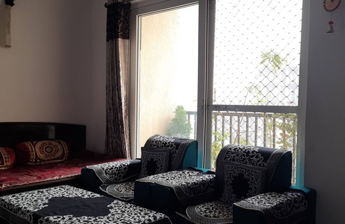Greater Noida Appartement | 2-bedroom apartment in wonderful Greater Noida with WiFi and Free Car Parking