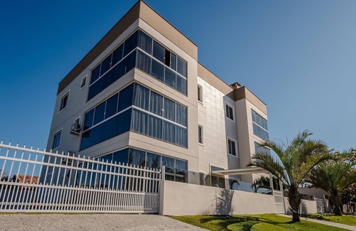 Vila Esperanca Appartement | 2 Bedroom Apartment 260m From the Beach Rib0201