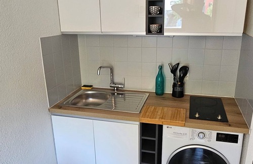 Metabief Appartement | Appartement 2 Chambre au pieds des pistes de skis et VTT avec Piscine