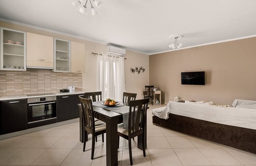 Karavados Appartement | 2 Bedroom Apartment with Terace - Alexandra - Mandi's Apartment
