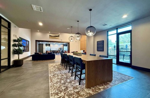 North Burnet Appartement | 2-bedroom apartment in charming Austin with fitness room, AC