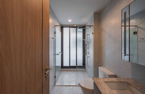 Huai Khwang Appartement | 2-bedroom apartment in pleasant Bangkok with WiFi, AC, fitness room