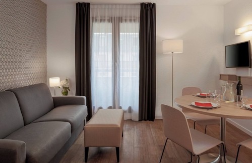 Passerelle Appartement | 2 Bedroom Apartment In The Heart of Bastille
