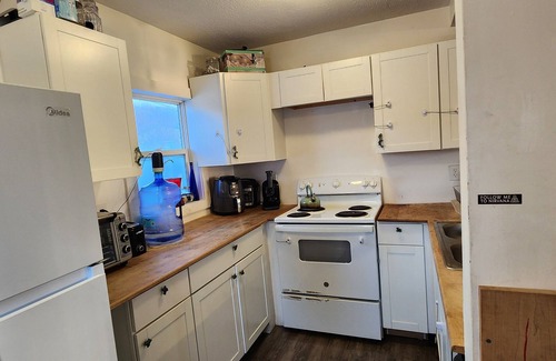 Burdett Appartement | 2-bedroom apartment on Seneca Wine Trail with AC, WiFi. Enjoy your stay