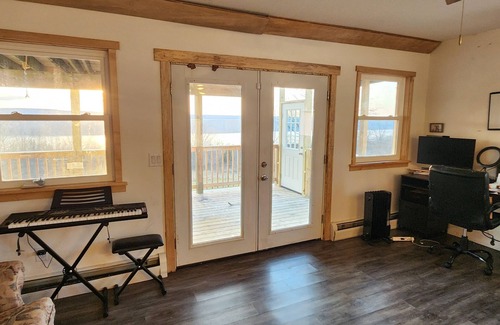 Burdett Appartement | 2-bedroom apartment on Seneca Wine Trail with AC, WiFi. Enjoy your stay