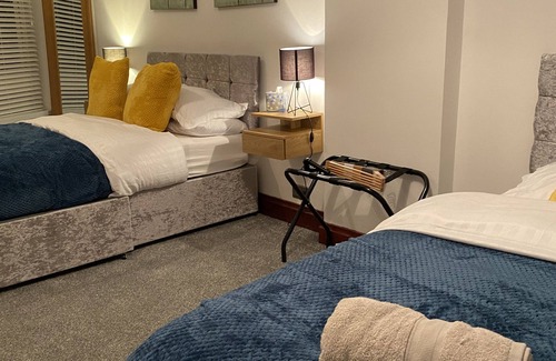 Cwmbrwla Appartement | 2 bedroom Apartment | Wifi | Workspace