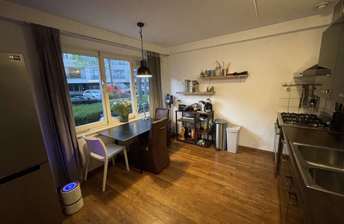 Amsterdam North Maison | 2 bedroom apartment with backyard and free parking