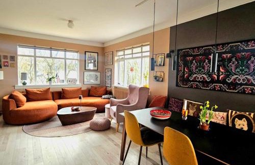 Heimar Appartement | 2 bedroom apartment with a loft- close to downtown