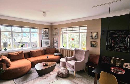Heimar Appartement | 2 bedroom apartment with a loft- close to downtown